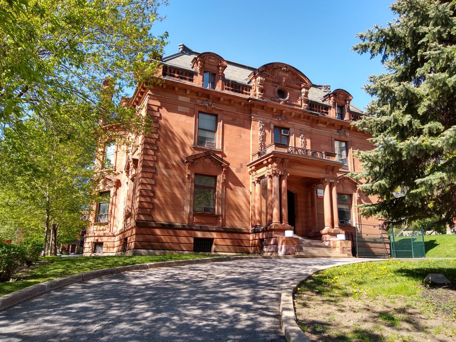 Golden Square Mile Walk Montreal